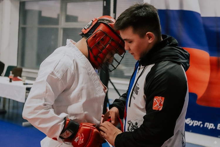 На "Ледовой арене Рубеж" состоялся Чемпионат Военной академии Росгвардии по рукопашному бою