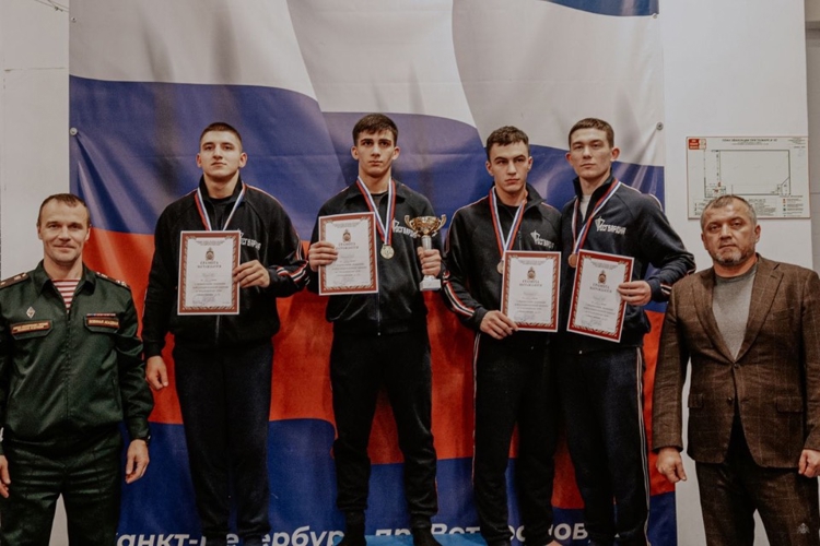 На "Ледовой арене Рубеж" состоялся Чемпионат Военной академии Росгвардии по рукопашному бою
