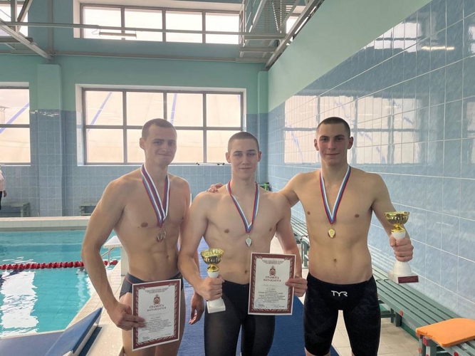Чемпионат по плаванию среди постоянного и переменного состава военной академии