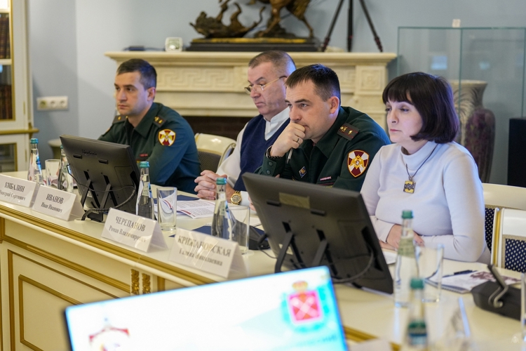 Офицеры Военной академии росгвардии приняли участие в заседании Законодательного Собрания Санкт-Петербурга в рамках 80-летия Нюрнбергского процесса