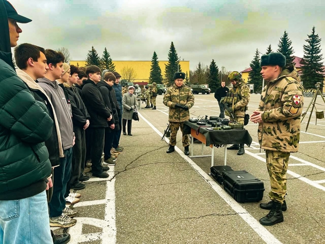 Курсанты Военной академии Росгвардии приняли участие в Дне призывника в Софринской бригаде оперативного назначения