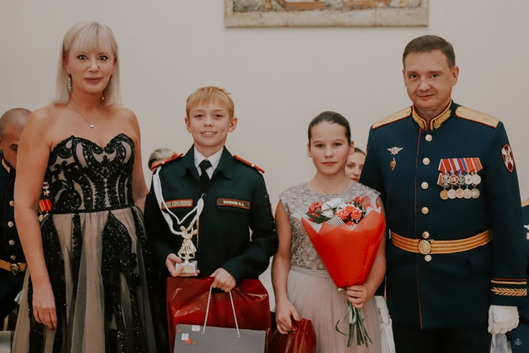 "Все на бал!", — Будущие офицеры войск правопорядка в очередной раз показали важность бальной традиции
