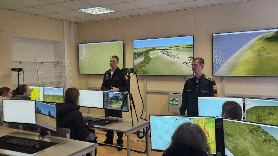 Будущие офицеры пробуют себя в роли педагогов: в военной академии завершилась педагогическая практика курсантов