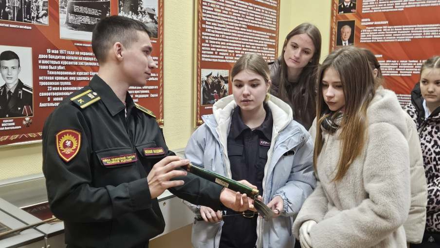 Будущие офицеры пробуют себя в роли педагогов: в военной академии завершилась педагогическая практика курсантов