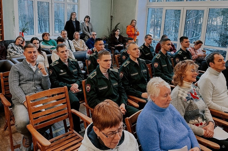 "Мороз и солнце: день воскресный"