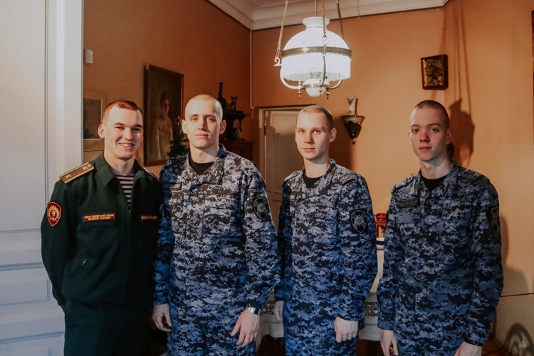 В человеке должно быть прекрасно всё!