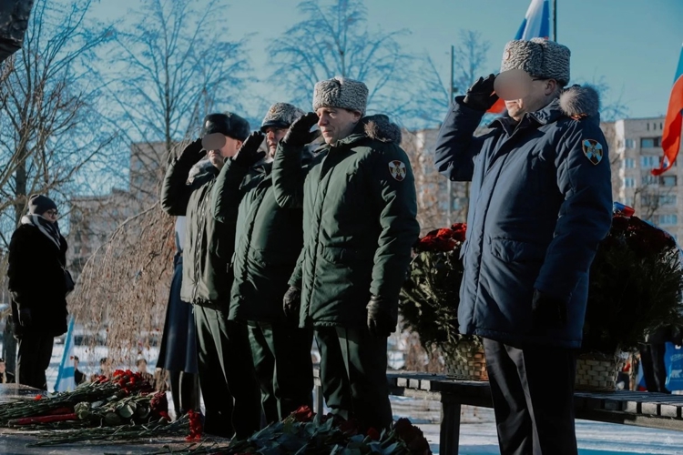 В Санкт-Петербурге росгвардейцы почтили память россиян, исполнявших служебный долг за пределами Отечества