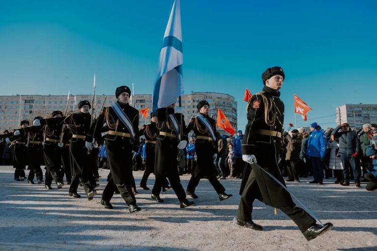 В Санкт-Петербурге росгвардейцы почтили память россиян, исполнявших служебный долг за пределами Отечества