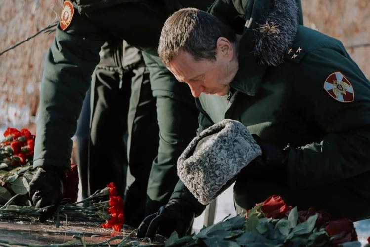 В Санкт-Петербурге росгвардейцы почтили память россиян, исполнявших служебный долг за пределами Отечества