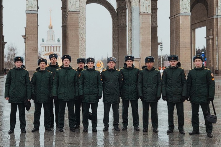 Курсанты командного факультета посетили музей СВО в рамках войсковой стажировки