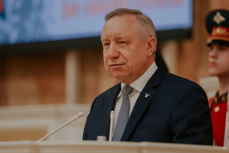 Ветеранов и военнослужащих Петербурга поздравили с грядущим Днем защитника Отечества
