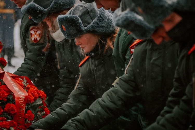 Росгвардейцы почтили память защитников Ленинграда
