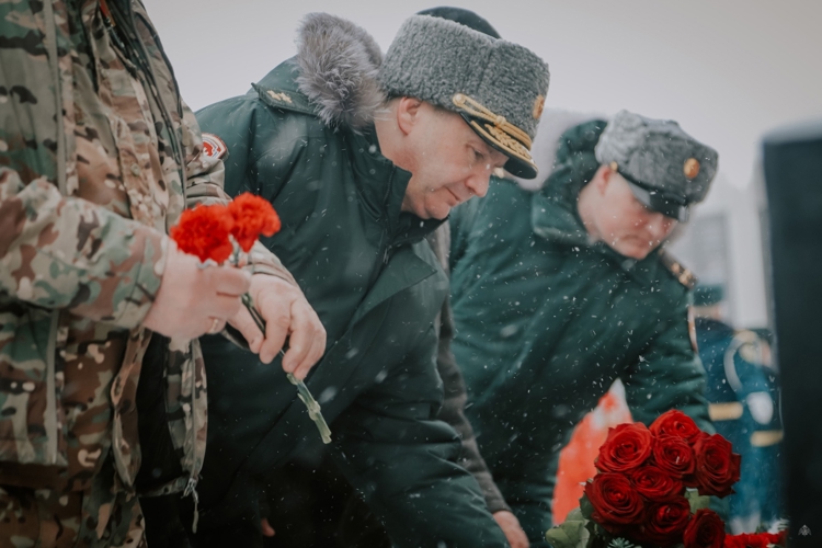 Росгвардейцы почтили память защитников Ленинграда