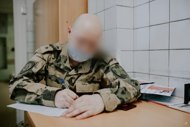 В Национальный день донора военнослужащие Военной академии Росгвардии сдали кровь для пациентов больниц Санкт-Петербурга