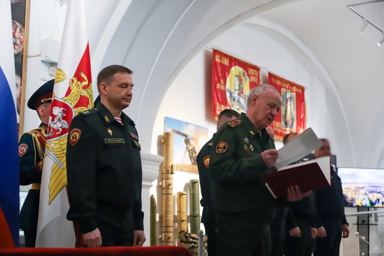 Историческое событие в стенах музея: Военная академия Росгвардии провела первый выпуск командиров артиллерийских взводов