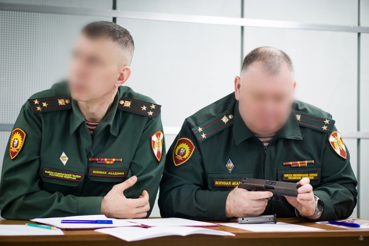 В Военной академии Росгвардии обобщили опыт использования пистолетов Лебедева в зоне проведения СВО
