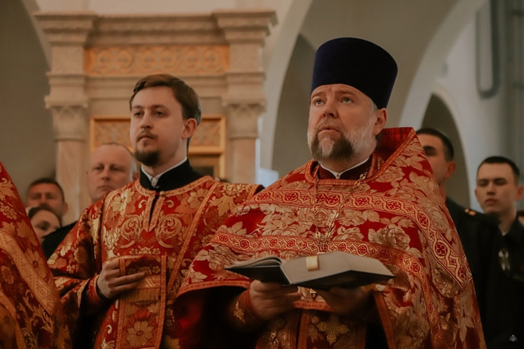 В Красносельском районе прошёл торжественный Крестный ход с иконой Святого Великомученика Георгия Победоносца
