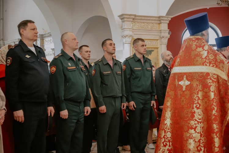 В Красносельском районе прошёл торжественный Крестный ход с иконой Святого Великомученика Георгия Победоносца
