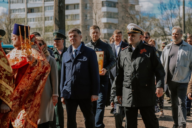 В Красносельском районе прошёл торжественный Крестный ход с иконой Святого Великомученика Георгия Победоносца