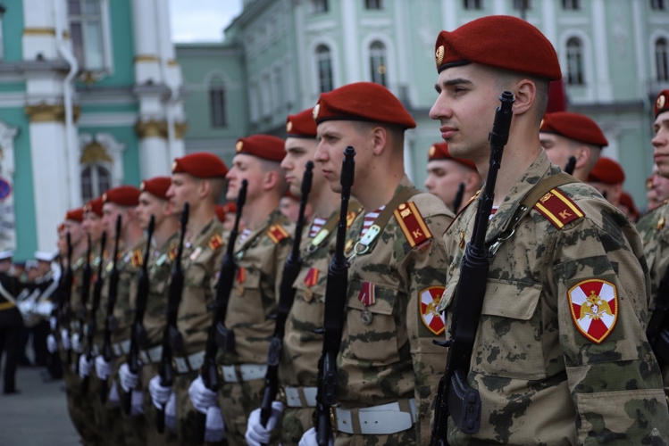 Курсанты Военной академии Росгвардии на генеральной репетиции Парада Победы