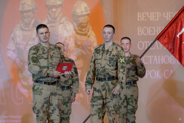 В память о военной службе в Росгвардии!