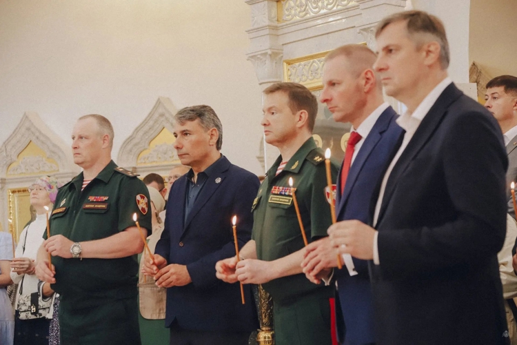 В День крещения Руси офицеры и курсанты Военной академии Росгвардии традиционно почтили память небесного покровителя Росгвардии - князя Владимира