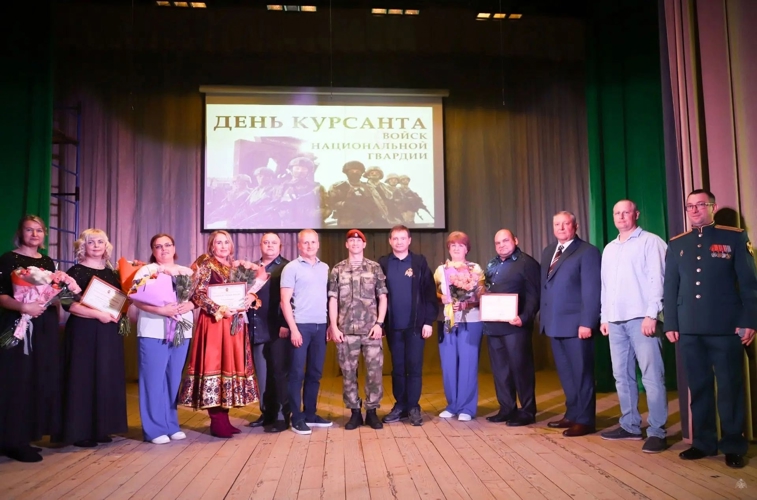 День курсанта войск национальной гвардии отметили концертом в Ленинградской области 