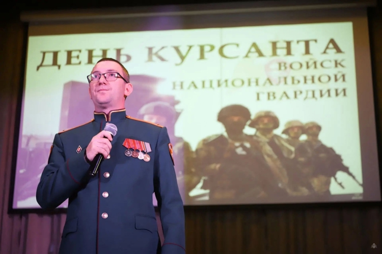 День курсанта войск национальной гвардии отметили концертом в Ленинградской области 