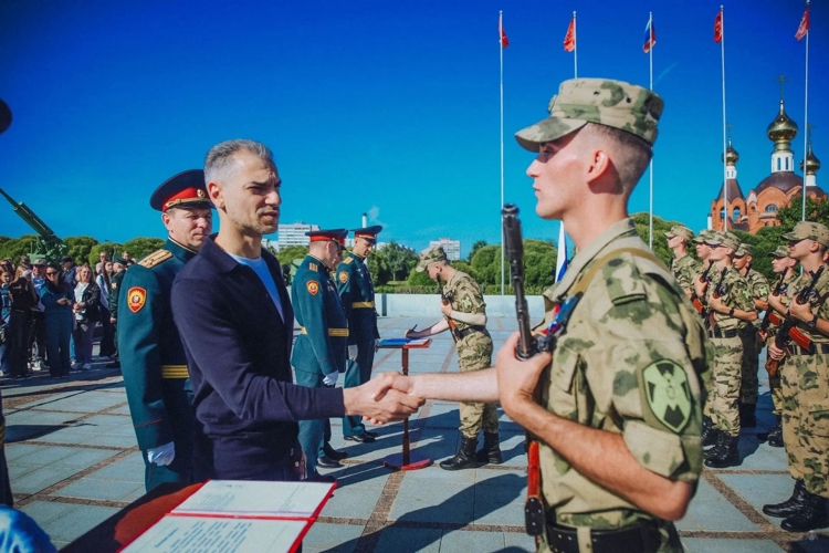 "Присяге будем верны!" - в День Государственного флага России состоялась торжественная церемония приведения к военной присяге военнослужащих БОУП Военной академии Росгвардии 