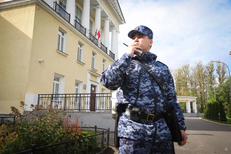 Курсанты Военной академии Росгвардии обеспечили охрану общественного порядка на выборах в Санкт-Петербурге и Ленинградской области