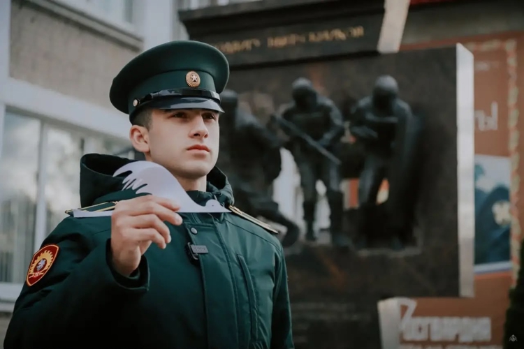 Мне кажется порою, что солдаты