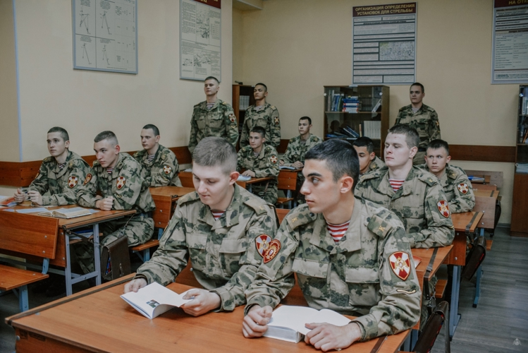 Член Общественной палаты РФ Александр Габитов посетил Военную академию Росгвардии
