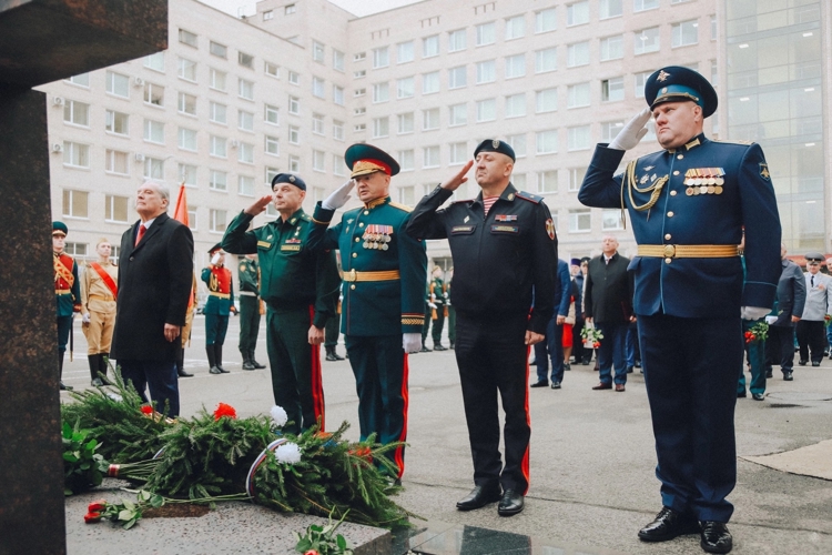 82 года на страже Отечества!