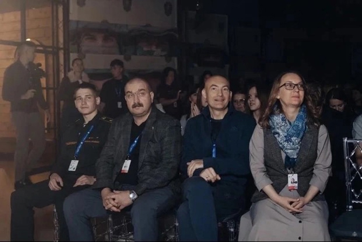 Нести разумное, доброе, вечное
