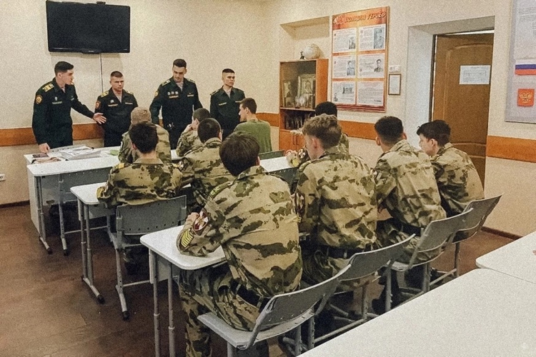 Курсанты факультета (военно-политической работы) посетили Московское Президентское кадетское училище имени М. А. Шолохова